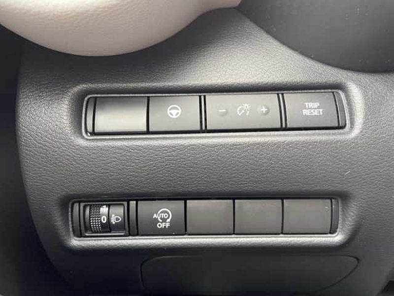 Nissan Juke N-Design 360 Kamera SHZ Temp Navi Apple CarPlay Klimaautom Verkehrszeichenerk No